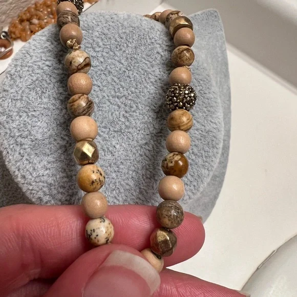 Lucky Brand Wood and brass bead Lariat necklace longer length. Beautiful! - Picture 3 of 7